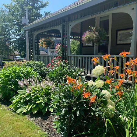 No 1 Grafton Inn Charlottetown Extérieur photo