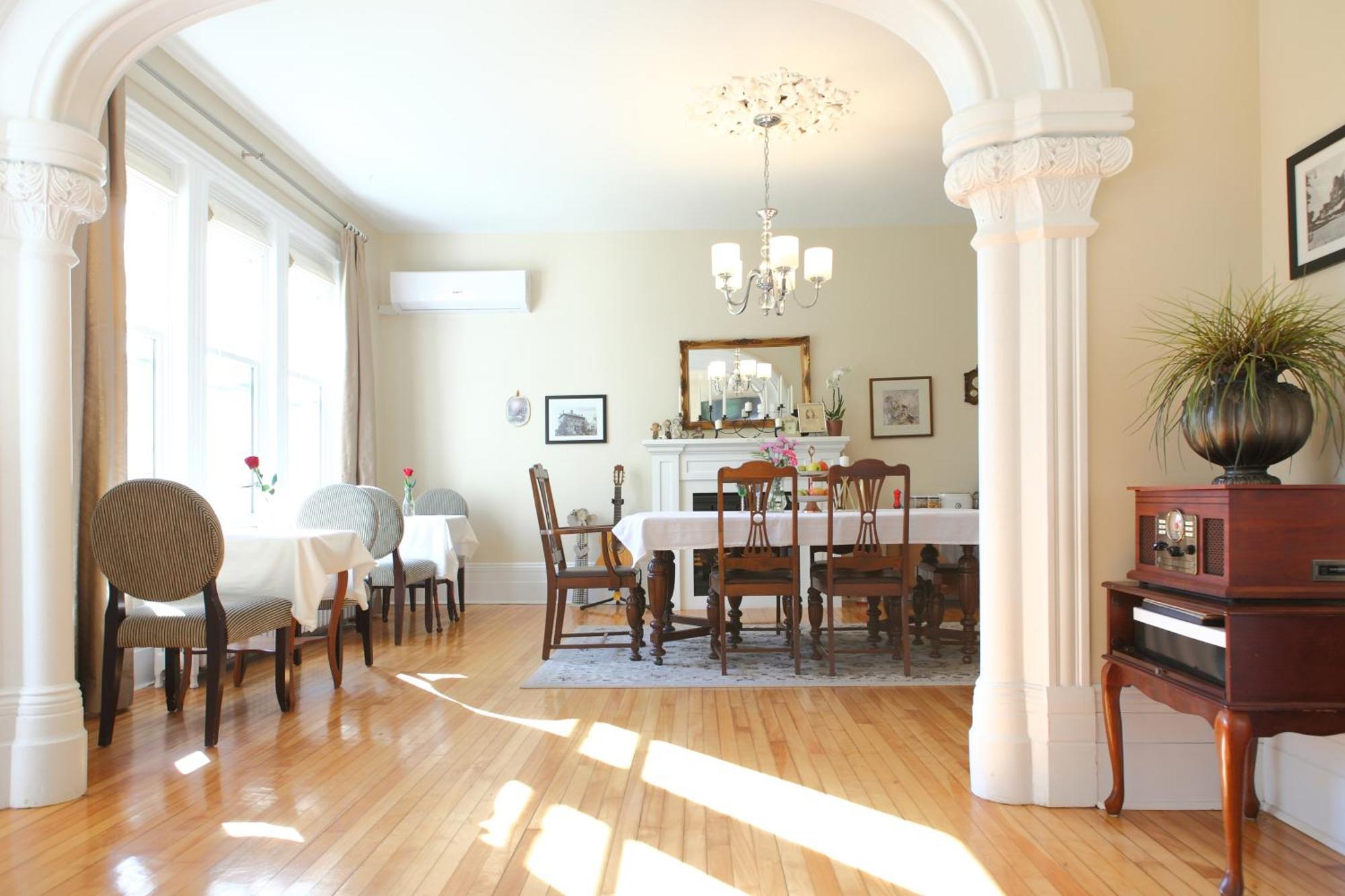 No 1 Grafton Inn Charlottetown Extérieur photo