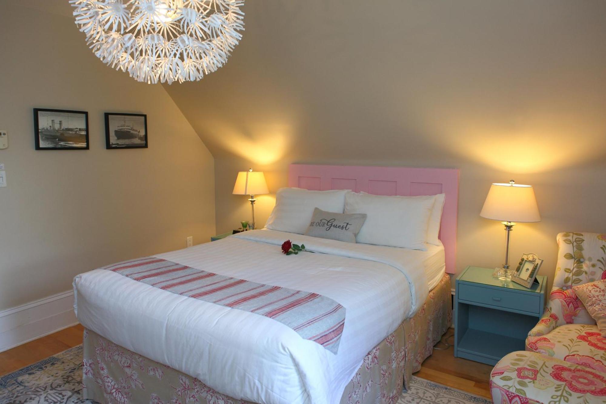 No 1 Grafton Inn Charlottetown Extérieur photo