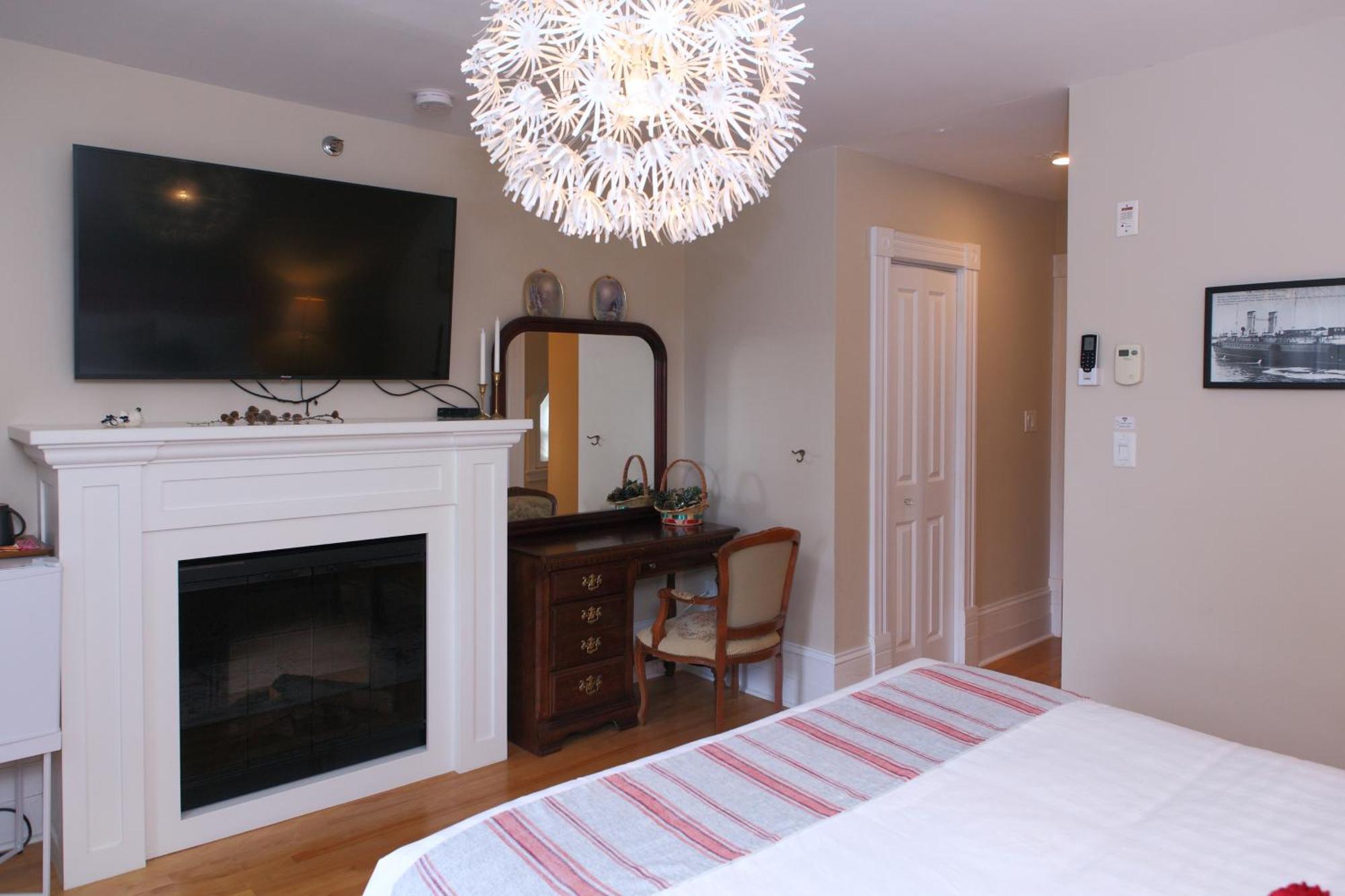 No 1 Grafton Inn Charlottetown Extérieur photo
