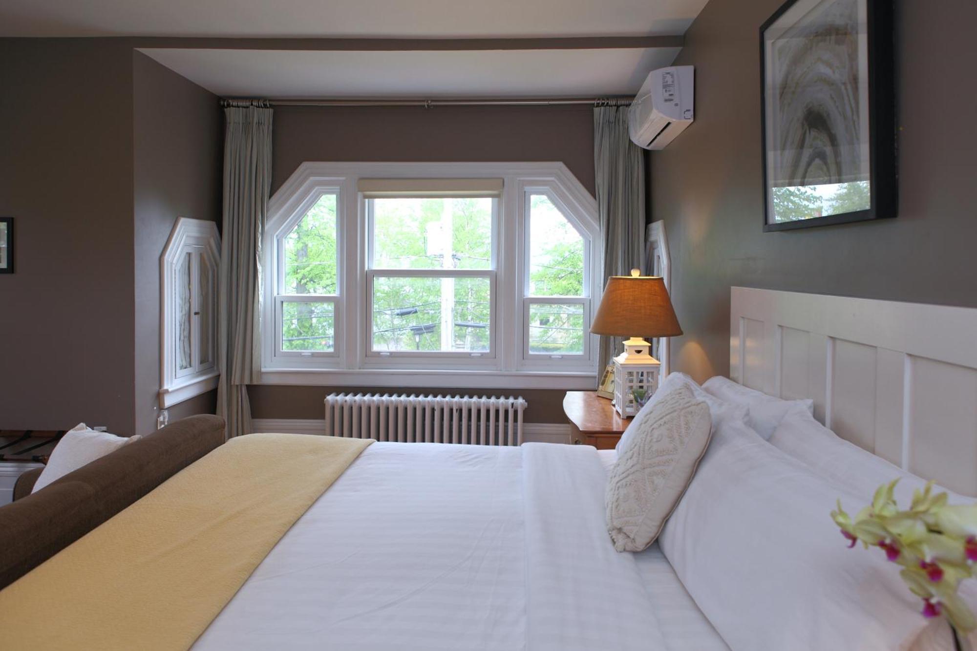 No 1 Grafton Inn Charlottetown Extérieur photo