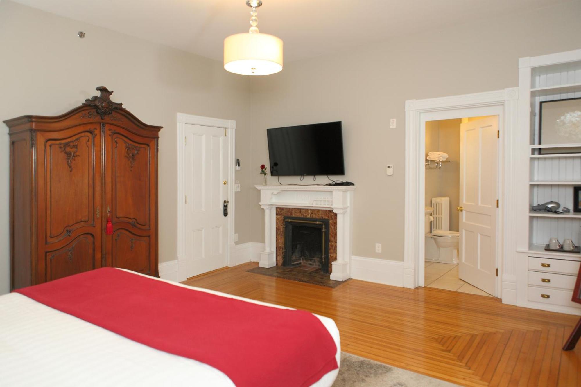 No 1 Grafton Inn Charlottetown Extérieur photo