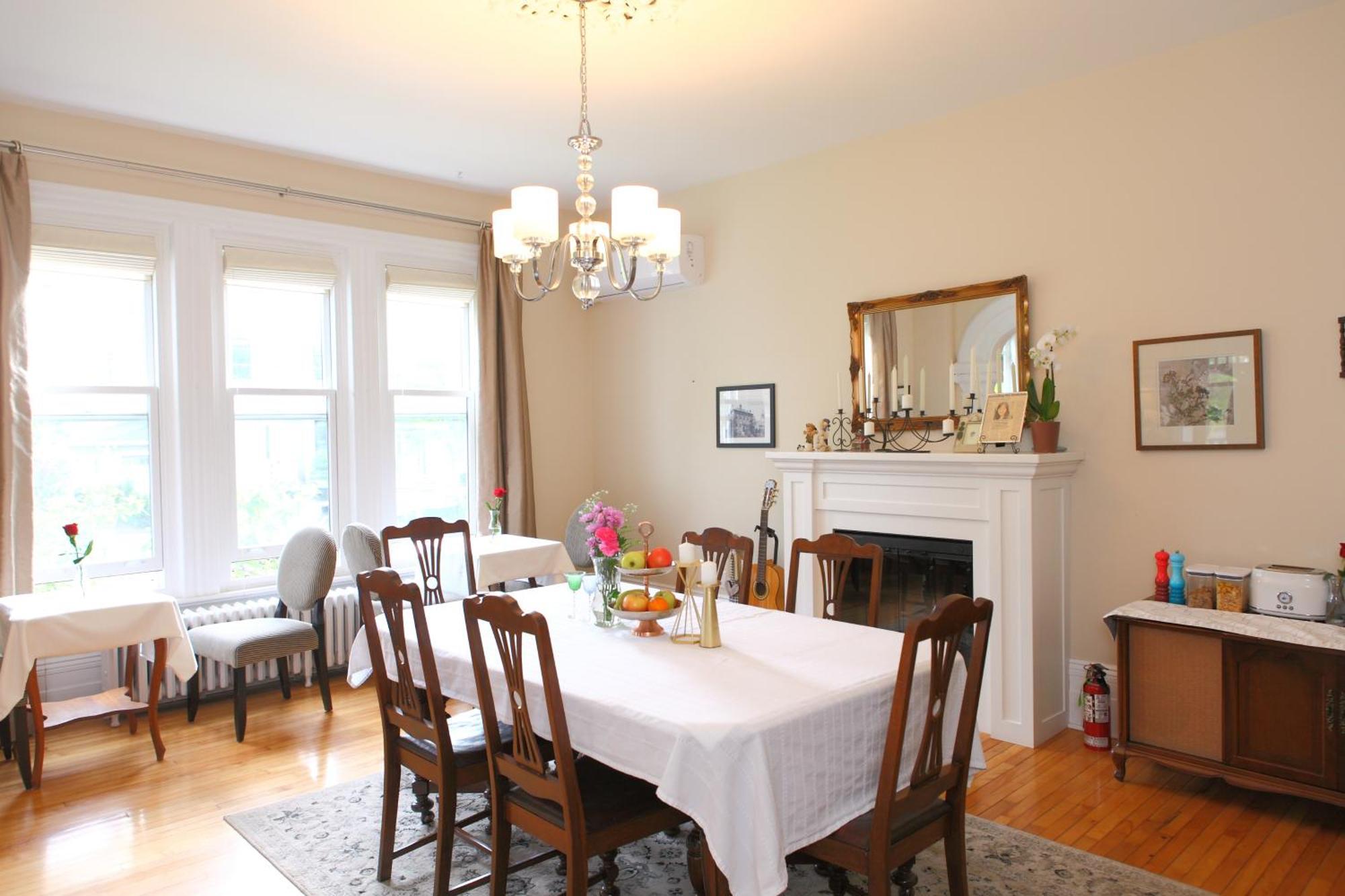 No 1 Grafton Inn Charlottetown Extérieur photo
